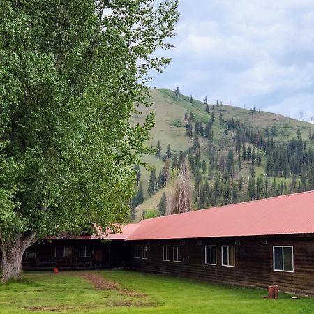 Southfork Lodge - Riverside Inn Lowman Exterior photo